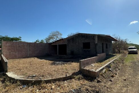 - El Salvador Realty