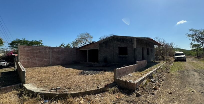 - El Salvador Realty