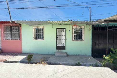 - El Salvador Realty