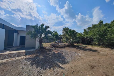 - El Salvador Realty