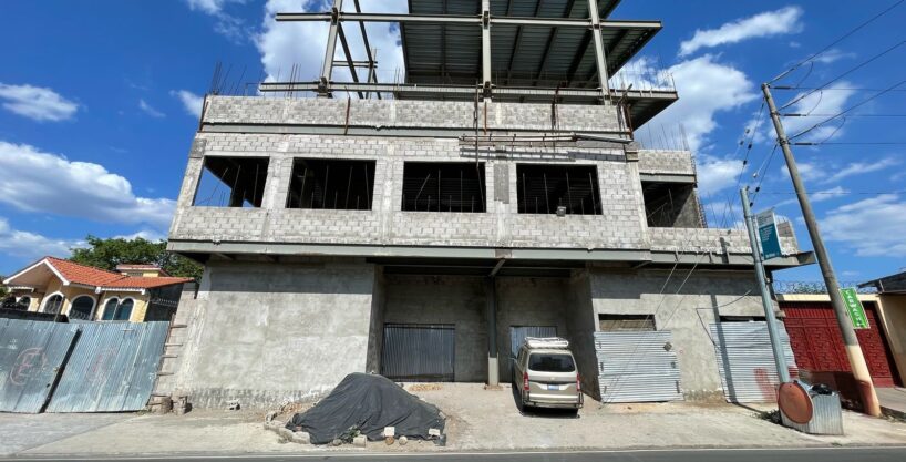 - El Salvador Realty