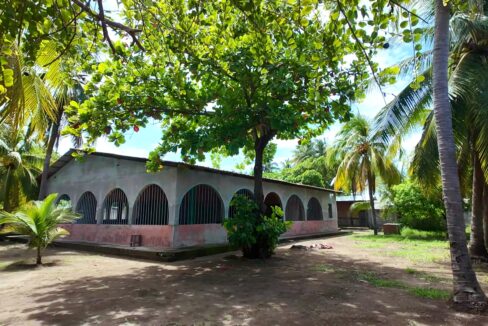 - El Salvador Realty