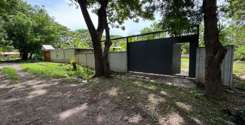 - El Salvador Realty