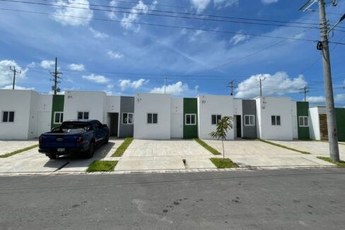- El Salvador Realty