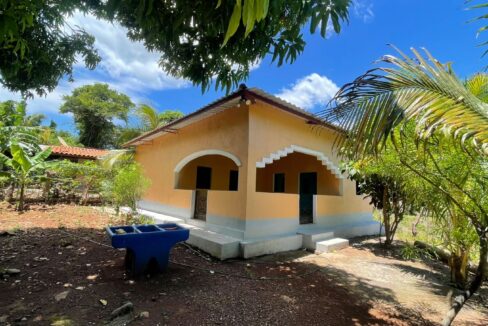 - El Salvador Realty