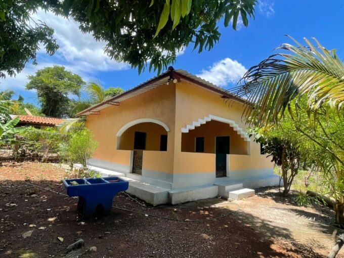 - El Salvador Realty