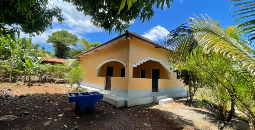 - El Salvador Realty