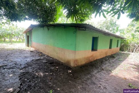 - El Salvador Realty