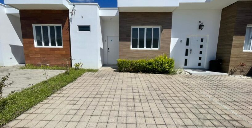 - El Salvador Realty