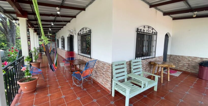 - El Salvador Realty