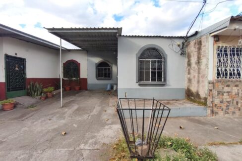 - El Salvador Realty