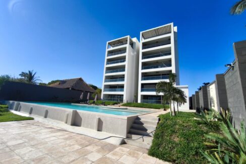 - El Salvador Realty