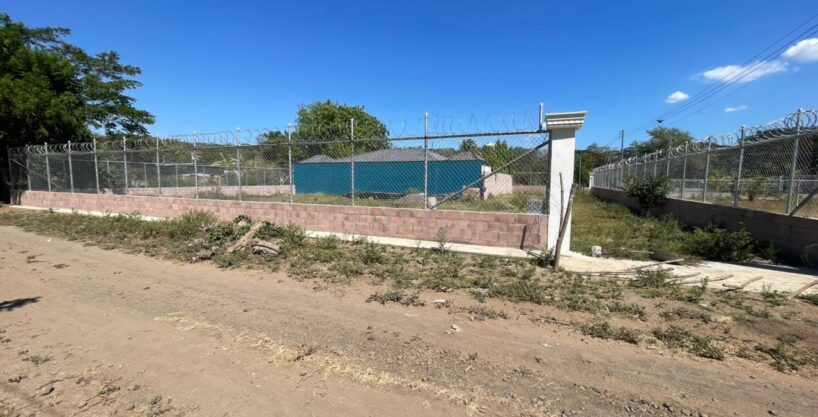 - El Salvador Realty