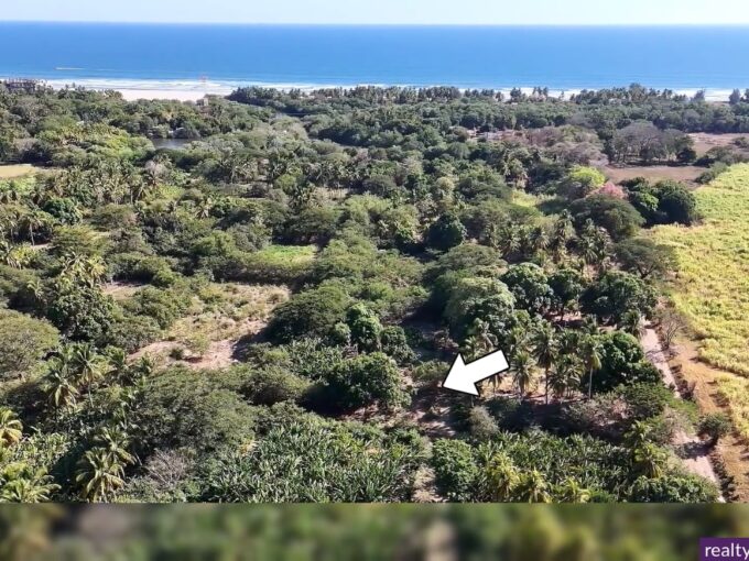 - El Salvador Realty