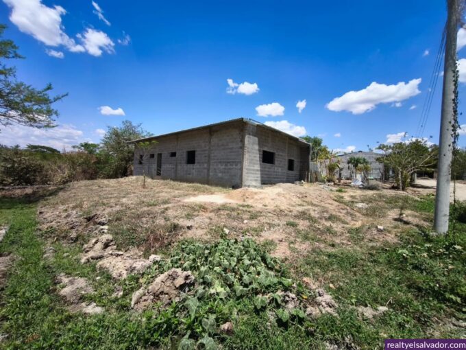 - El Salvador Realty