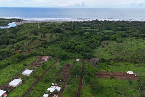- El Salvador Realty