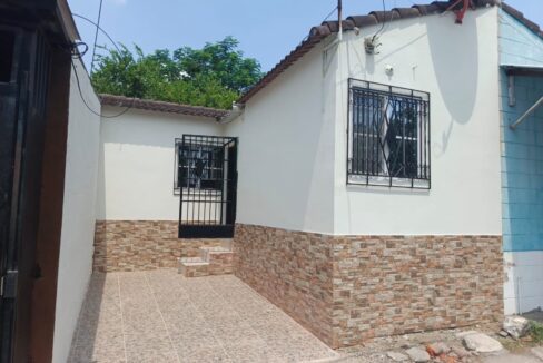 - El Salvador Realty