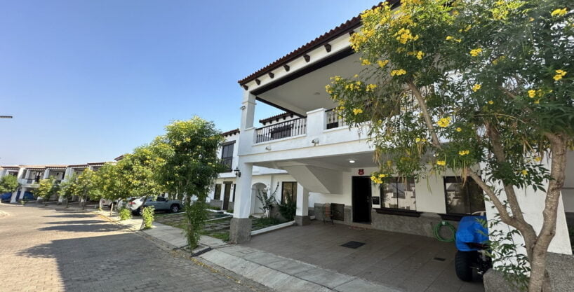 - El Salvador Realty