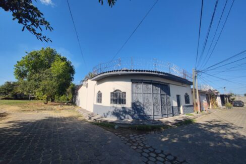 - El Salvador Realty