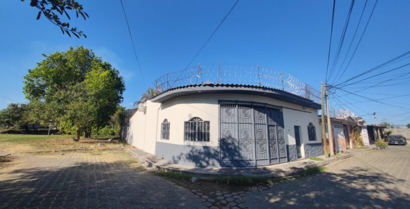 - El Salvador Realty