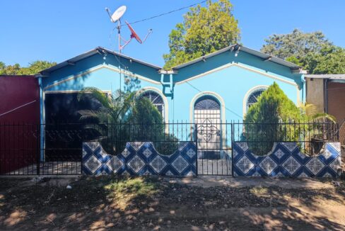 - El Salvador Realty
