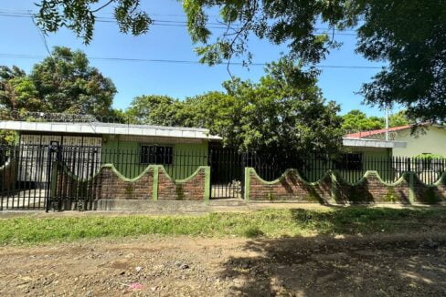 - El Salvador Realty