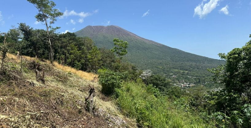 - El Salvador Realty