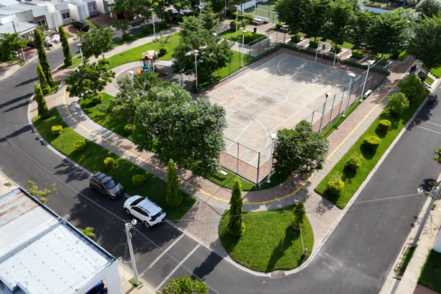 - El Salvador Realty