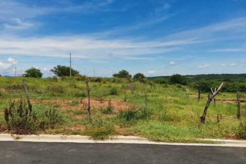 - El Salvador Realty