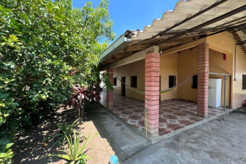 - El Salvador Realty