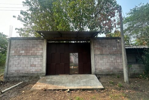- El Salvador Realty
