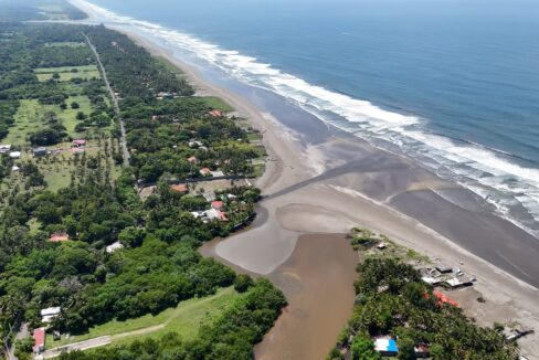 - El Salvador Realty