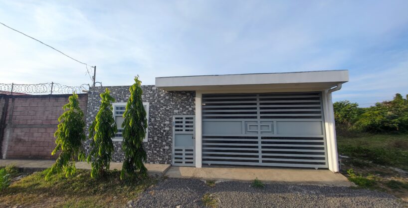 - El Salvador Realty