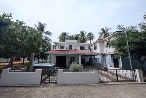 - El Salvador Realty