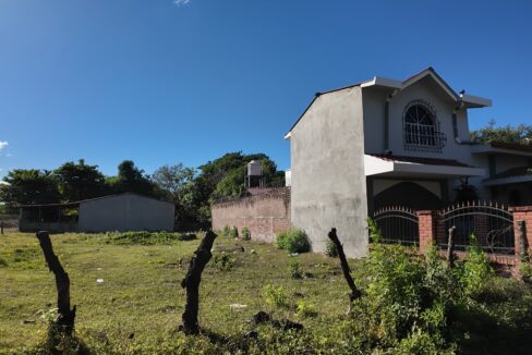 - El Salvador Realty