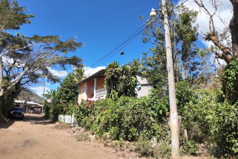 - El Salvador Realty
