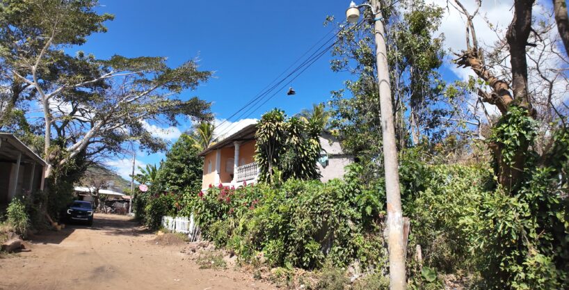 - El Salvador Realty