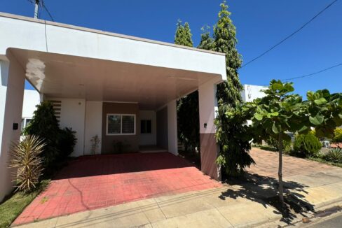 - El Salvador Realty