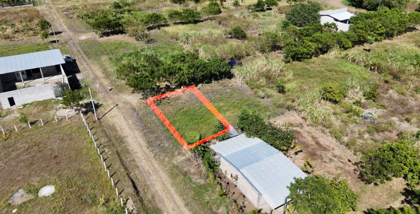 Se Venden 2 Lotes Juntos en Lotificación Calle Nueva 2 | El Tránsito | Cerca de Usulután - El Salvador Realty