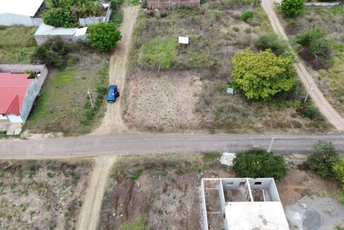- El Salvador Realty